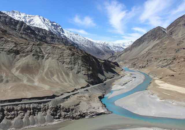 Best Taxi Agent in Katra